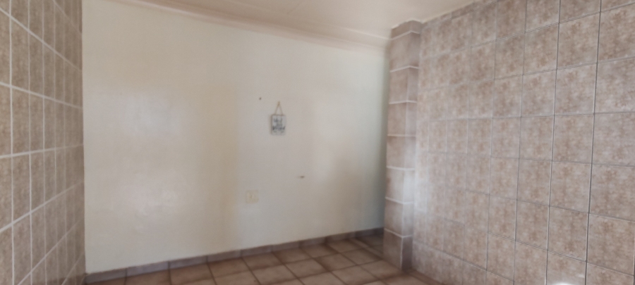 5 Bedroom Property for Sale in Vredefort Free State